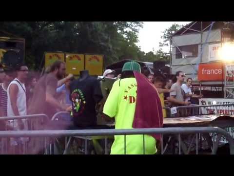 Iration Steppas @ Garance 2013 // Vivian Jones & Disciples - Third World Man