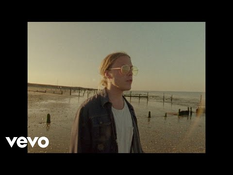 isaac gracie - broken wheel