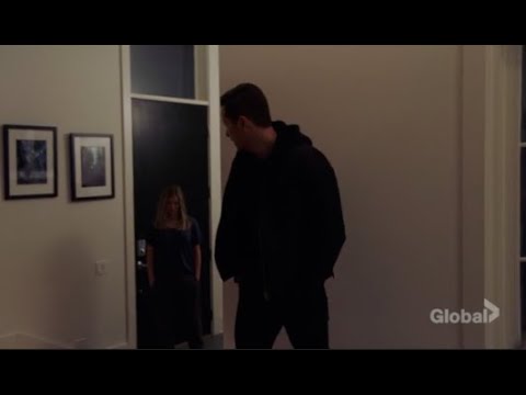 Jay just invites himself in to Haileys place after a hard day I Chicago P.D 5.18
