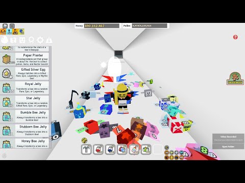 getting 2 gifted silver eggs from 1 tunnel bear!!! bee swarm simulator.