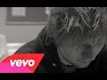 Ed Sheeran - Supermarket Flowers (Music Video)
