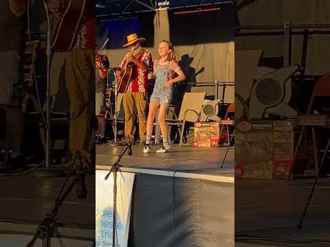 Tiny Dancer - freestyle Buckdance