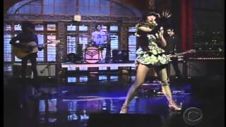 yeah yeah yeahs &quot;Gold Lion&quot; on Letterman 03/29/06