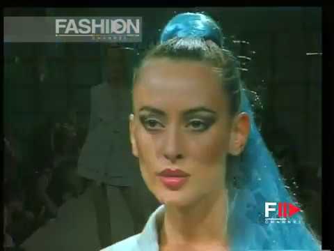 "Red or Dead" Spring Summer 1995 London 3 of 5 pret a porter woman by FashionChannel