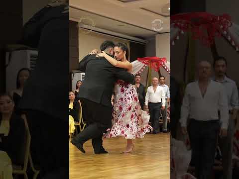 Clarisa Aragon and Sebastian Bolivar - Focused tango, musical and exact