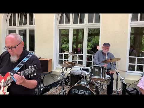 Little Red Rooster (Version Catbush Blues Band)