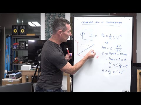 Calculating the Energy in a Capacitor