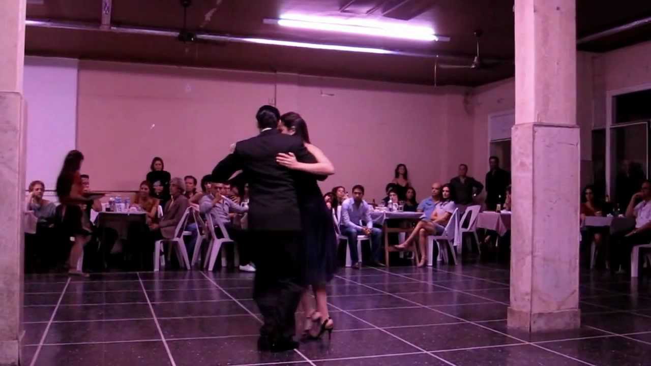Facundo de la Cruz y Paola Sanz - FLOREAL - Tango - ALGARAÑAZ ( R. Tanturi)