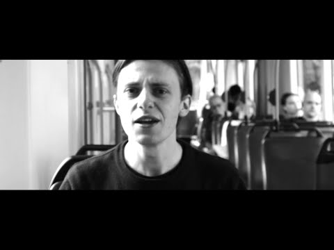 VIKTOR URBAN - Bus auf Asphalt (Mit da Bim auf Schienen) (prod. phatsuspekt)