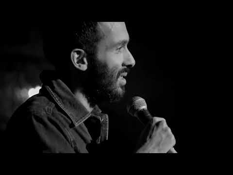 Mustapha El Atrassi  - Nique Sa Grand-Mère - Extrait - Trop cher Paris