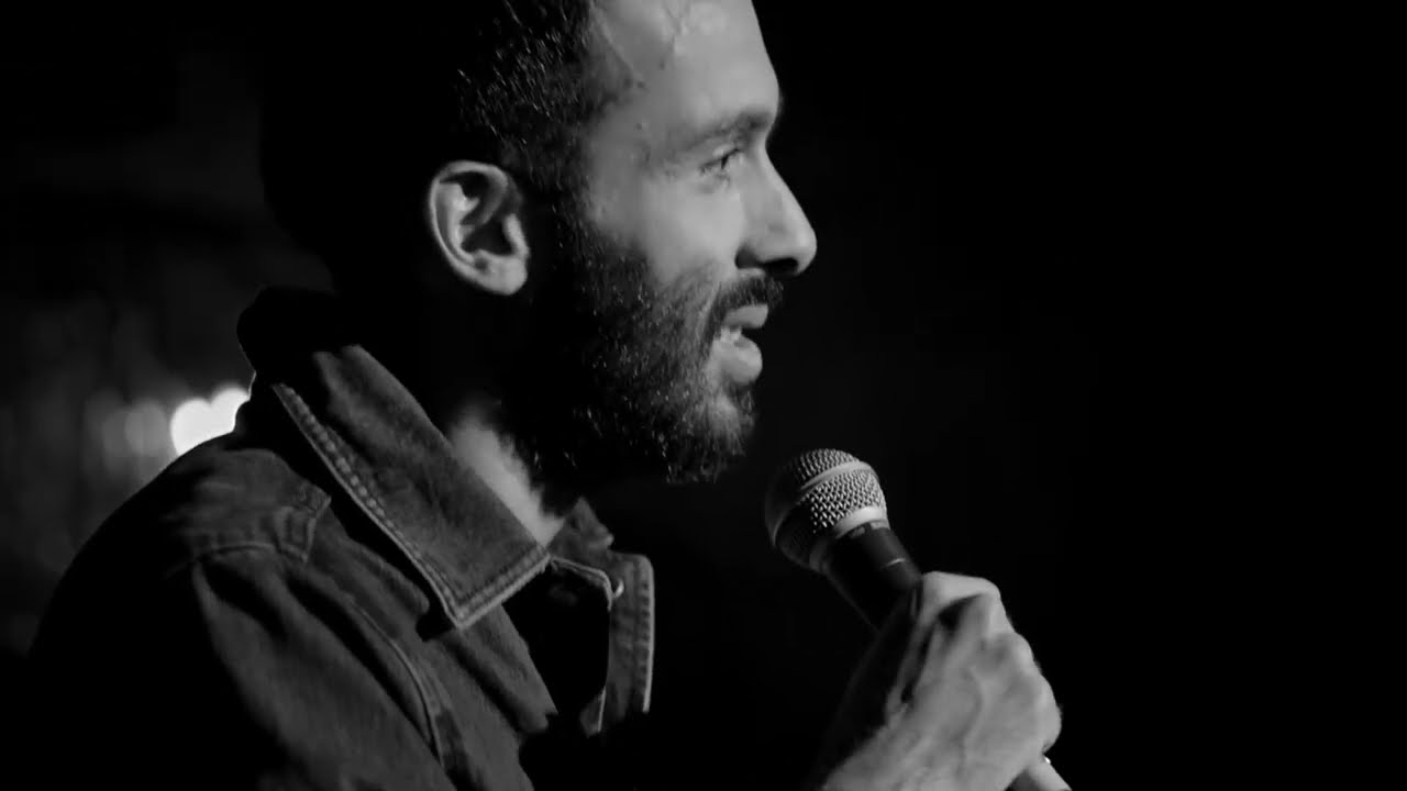 Miniature de la vidéo Mustapha El Atrassi  - Nique Sa Grand-Mère - Extrait - Trop cher Paris du film Mustapha El Atrassi  - Nique Sa Grand-Mère