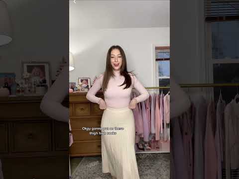 How to dress warm in winter ❄️ #femininefashion #winterfashion #traceofhearts