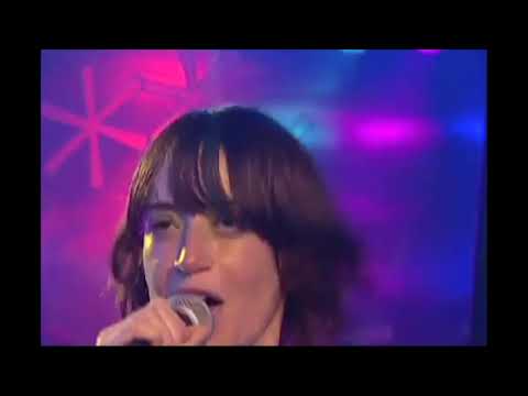 Life without buildings – Young Offenders (live)