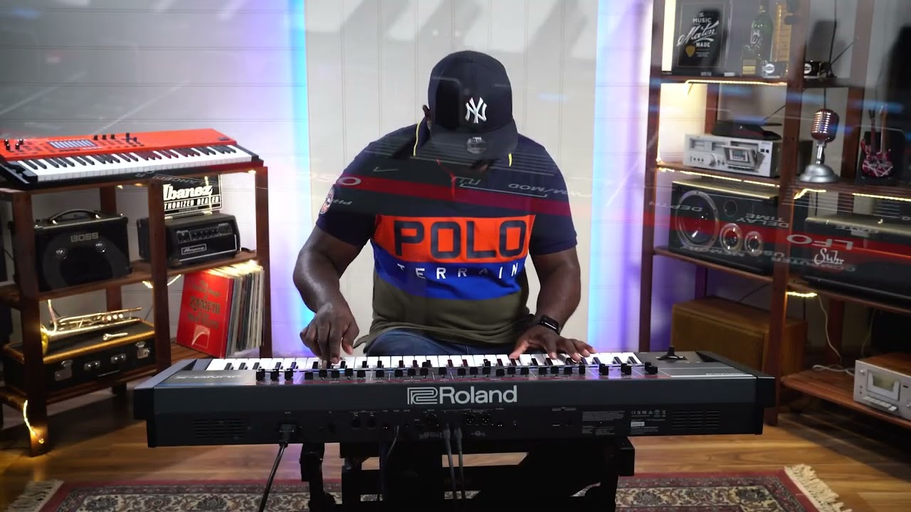 Roland JUNO-X 61-key Programmable Polyphonic Synthesizer