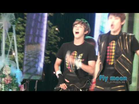 [FANCAM] 100901 ZE:A Mazeltov - Jun young ver.