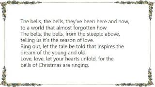 Frank Sinatra - The Bells of Christmas Greensleeves Lyrics