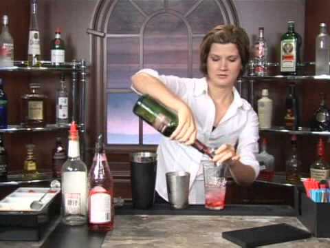 How to Make the Crimson Cocktail Mixed Drink