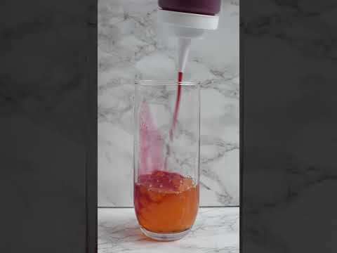 Bubble Tea recipe idea - peach boba with raspberry sirup auf green tea
