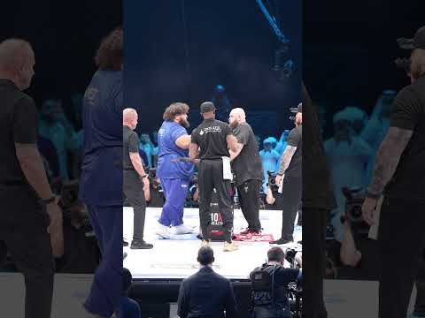 Greatest super heavyweight match EVER?! 👀