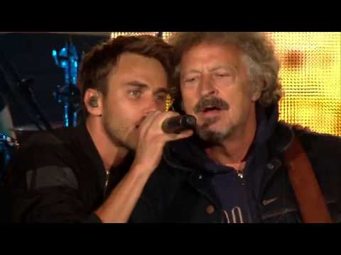 Clueso feat Wolfgang Niedecken - 'Schluss, aus, okay' (live) / Erfurt Domplatz 2017