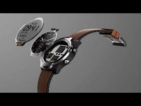 TicWatch Pro uses a second transparent screen located at the top of the main screen to save energy.