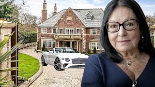 Nana Mouskouri : La Vie Secrète de la Chanteuse qui a Battu Céline Dion et Madonna