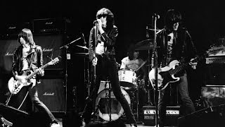 The Ramones - I Don´t Wanna Go Down To The Basement