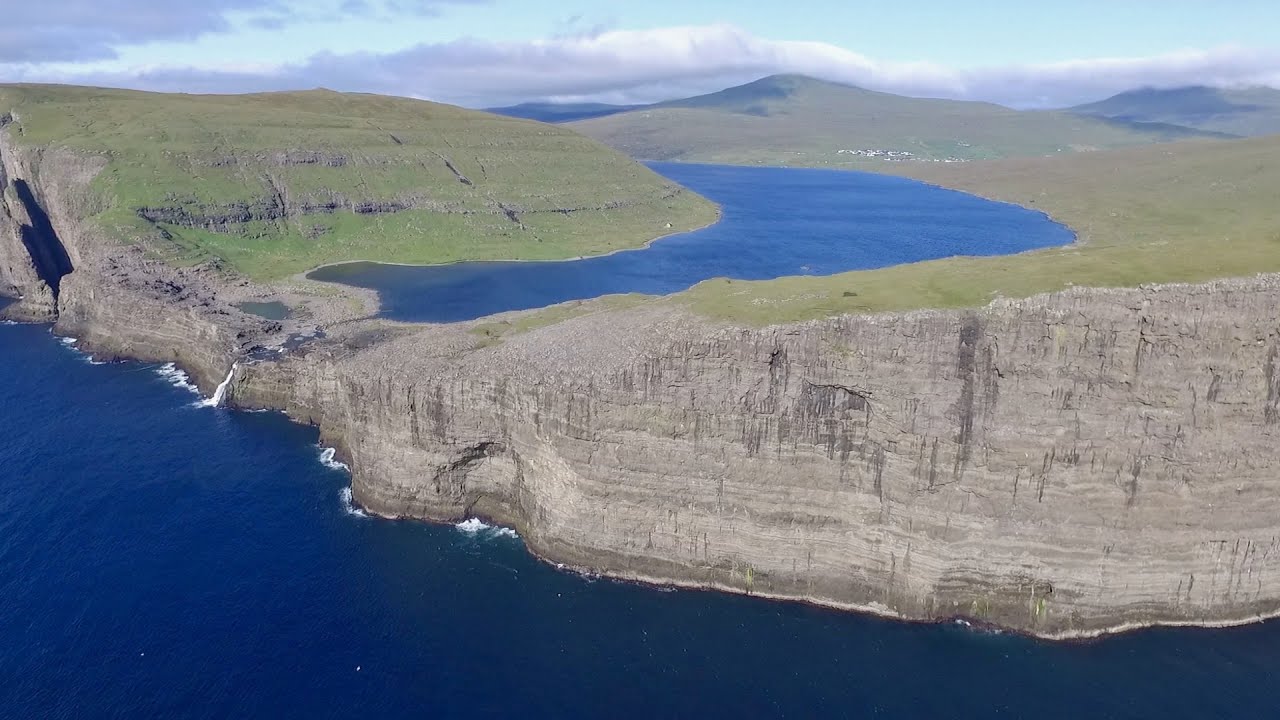 The Great Bøsdalafossur and Múlafossur Waterfalls -  | DrakeParagon Sailing