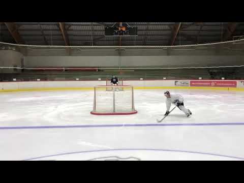 ⚪️🔵 Primo contatto stagionale con il ghiaccio per alcuni biancoblù