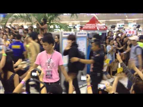 121125 Super Junior at Suvarnbhumi Airport [Back to Korea]