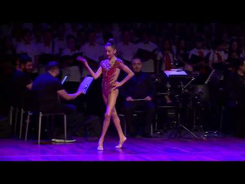 Asya Şeker Solo Jimnastik gösterisi - İSTEK Okulları Sanat Gecesi