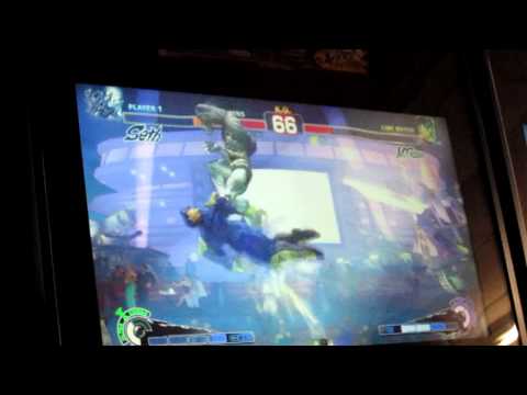 SSF 4AE VID 94 onlinetony (seth)  vs Hugo101 (M. Bison)