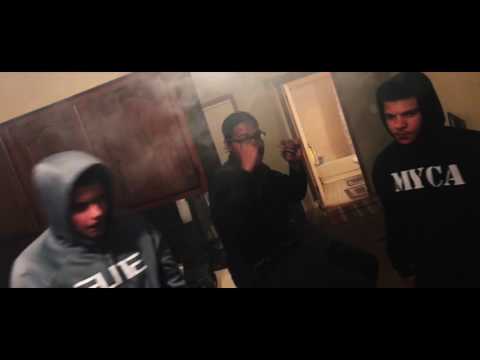 Random Mindz - Chill With Random Mindz (Official Music Video)