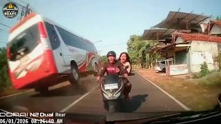 Moments Filmed Seconds Before Disaster | Idiots in Cars #15