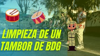 limpieza de un tambor de Banda de Guerra