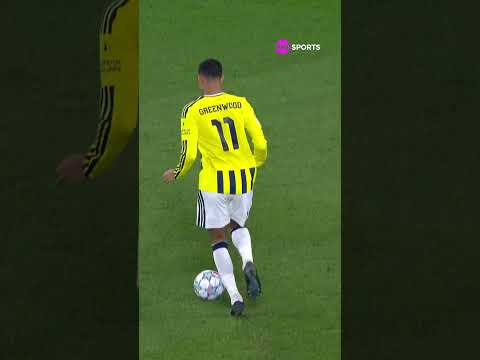 QUE GOL ABSURDO! GREENWOOD BALANÇOU PRA CIMA DO ZAGUEIRO E ACERTOU UM BALAÇO NA CHAMPIONS #shorts