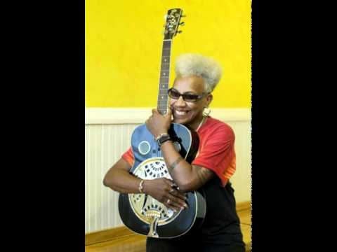 Saffire - Middle Aged Blues Boogie