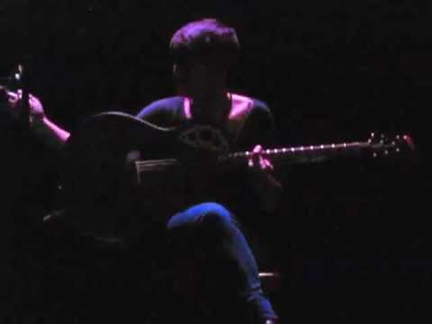 8/16 Kaki King - Carmine St. @ TAGV, Coimbra, Portugal (13/04/2012)