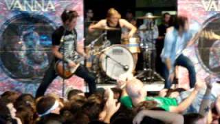 Vanna - Into Hells Mouth We March (Warped Tour/ Mansfield, MA 2009)