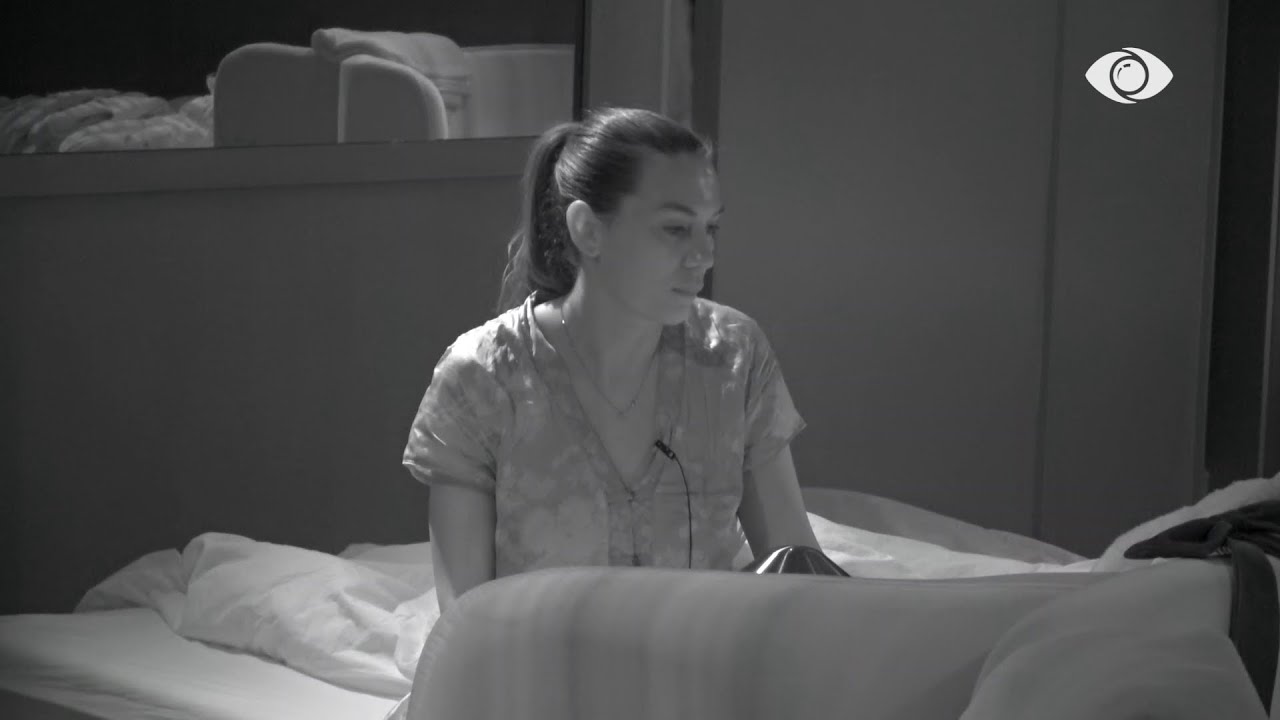 “Të gjithë kanë ngrënë në kurrizin tim”/ Valbona bisedon me Olën për banorët