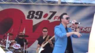 preview picture of video 'Rio Roma (al fin te encontre) en el evento oye de aniversario 2013 89.7fm'