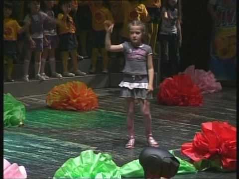 Jabolcinja 2010 SARA ISAJLOSKA - MIR VO CELIOT SVET.mpg