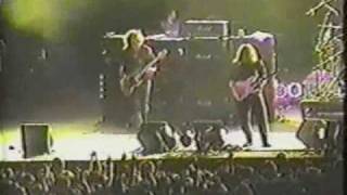 HELLOWEN (REVELATION LIVE IN CHILE)