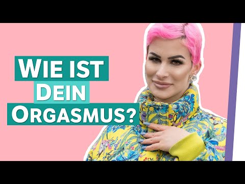 10 intimate questions for a trans woman 😅 | On the toilet