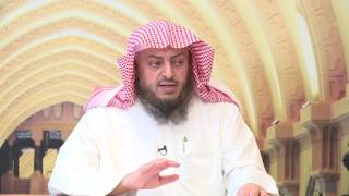 صورة إذا كانت لا تستطيع أن تعتمر إما لعجزها أو كبرها أو عدم وجود محرم فهل لها أن تنيب من يعتمر عنها ؟