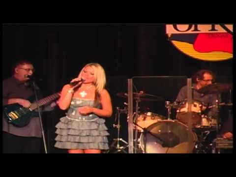 LACEE TURNER LIVE 2011