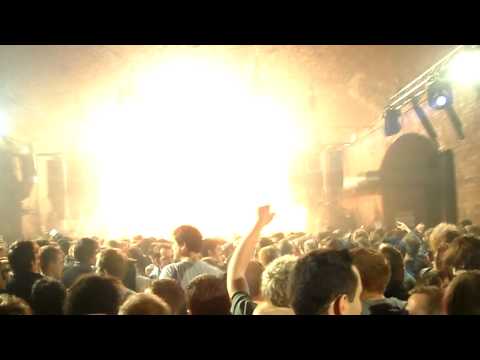 SASHA playing Paula Pedroza | Eita! [Stripped Digital] @ WHP | 18.12.2010