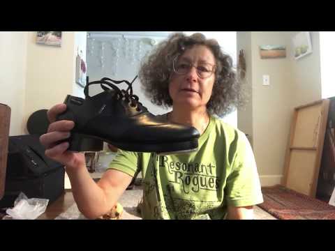 FOR SALE: Size 40 Miller & Ben "Triple Threat" Tap Shoe - Review (too large =pain, see sz 39 UPDATE)