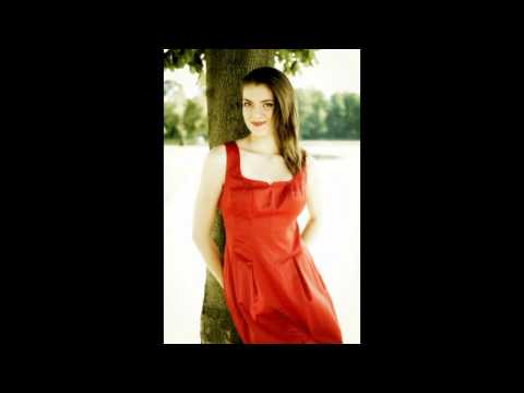 Karina Repova (Mezzo): Esurientes implevit bonis - Magnificat - J. S. Bach