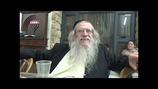 הגה"ח הרב מענדל וועכטר שליט"א - התועדות כ"ד טבת יום הילולא אדמו"ר הזקן  צפת תשפ"ה (הרב אברהם מנחם מענדל וכטר) - התמונה מוצגת ישירות מתוך אתר האינטרנט יוטיוב. זכויות היוצרים בתמונה שייכות ליוצרה. קישור קרדיט למקור התוכן נמצא בתוך דף הסרטון